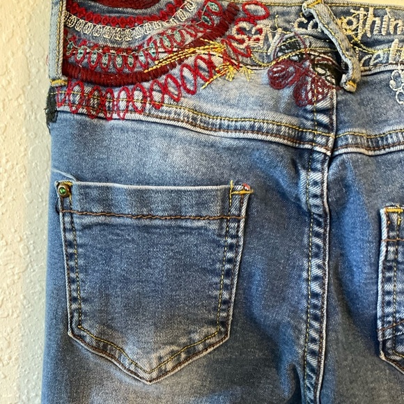 DESIGUAL Jeans. Say Something Nice Sz 26. Preloved. Stretch. Embroidery. - Picture 2 of 13